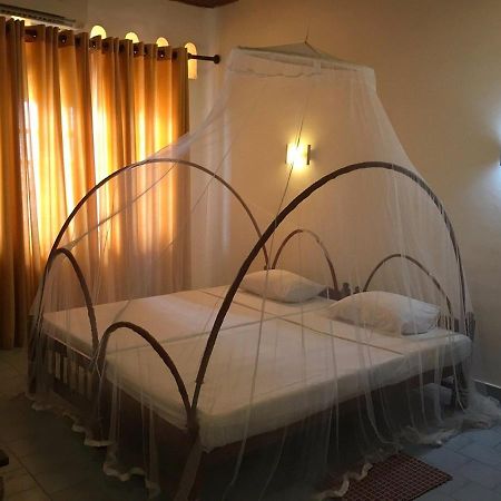 Hotel Silver Sands Negombo Ngoại thất bức ảnh