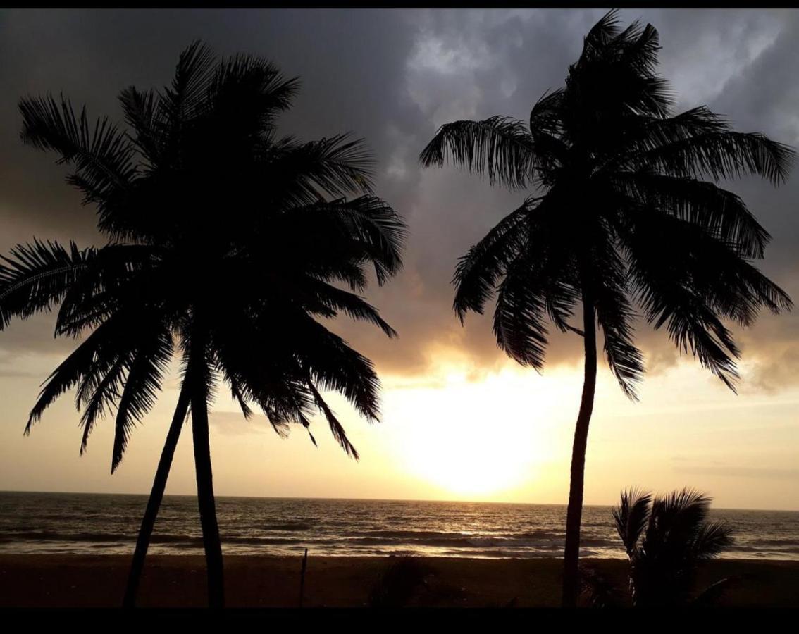Hotel Silver Sands Negombo Ngoại thất bức ảnh