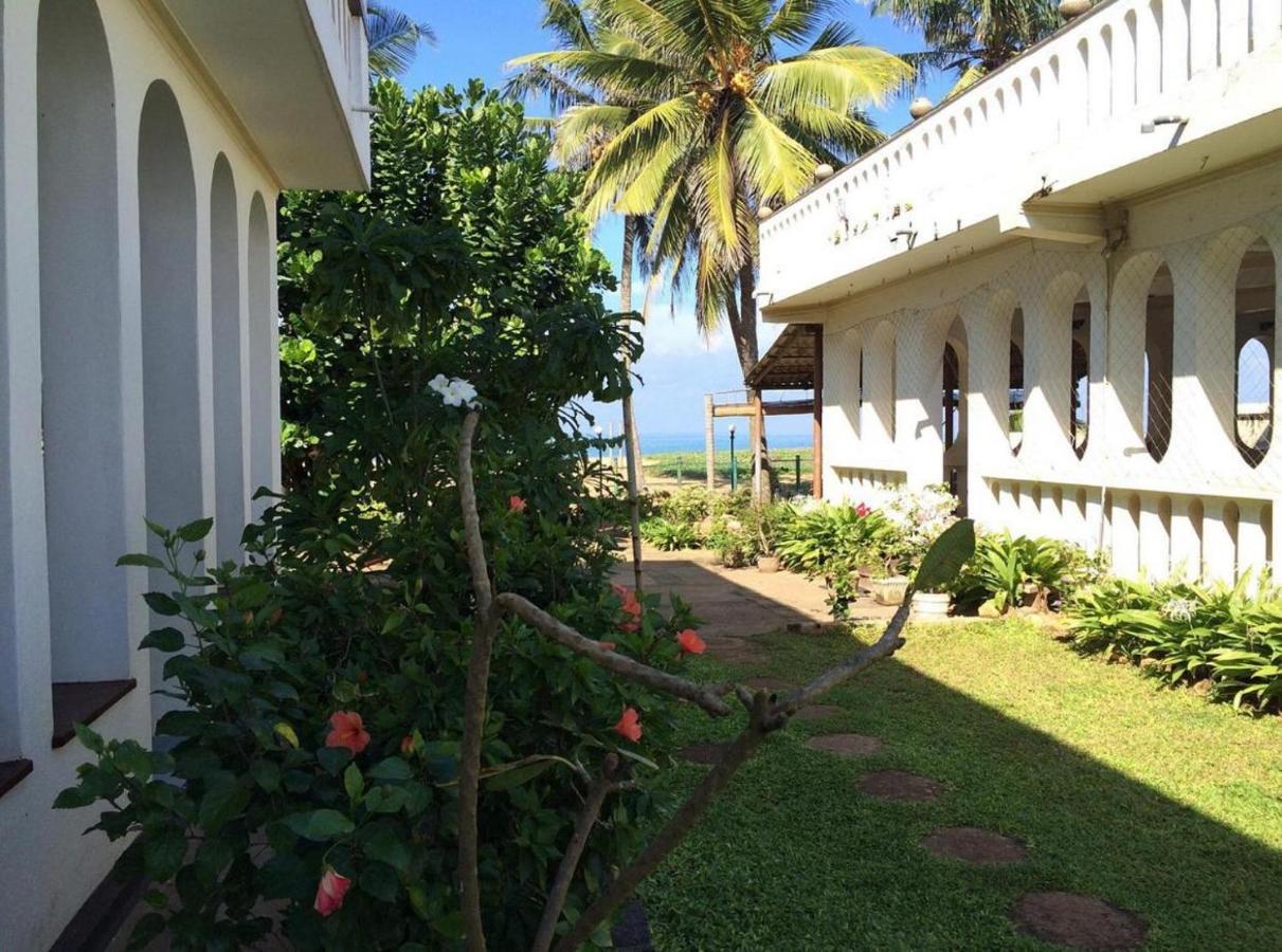 Hotel Silver Sands Negombo Ngoại thất bức ảnh