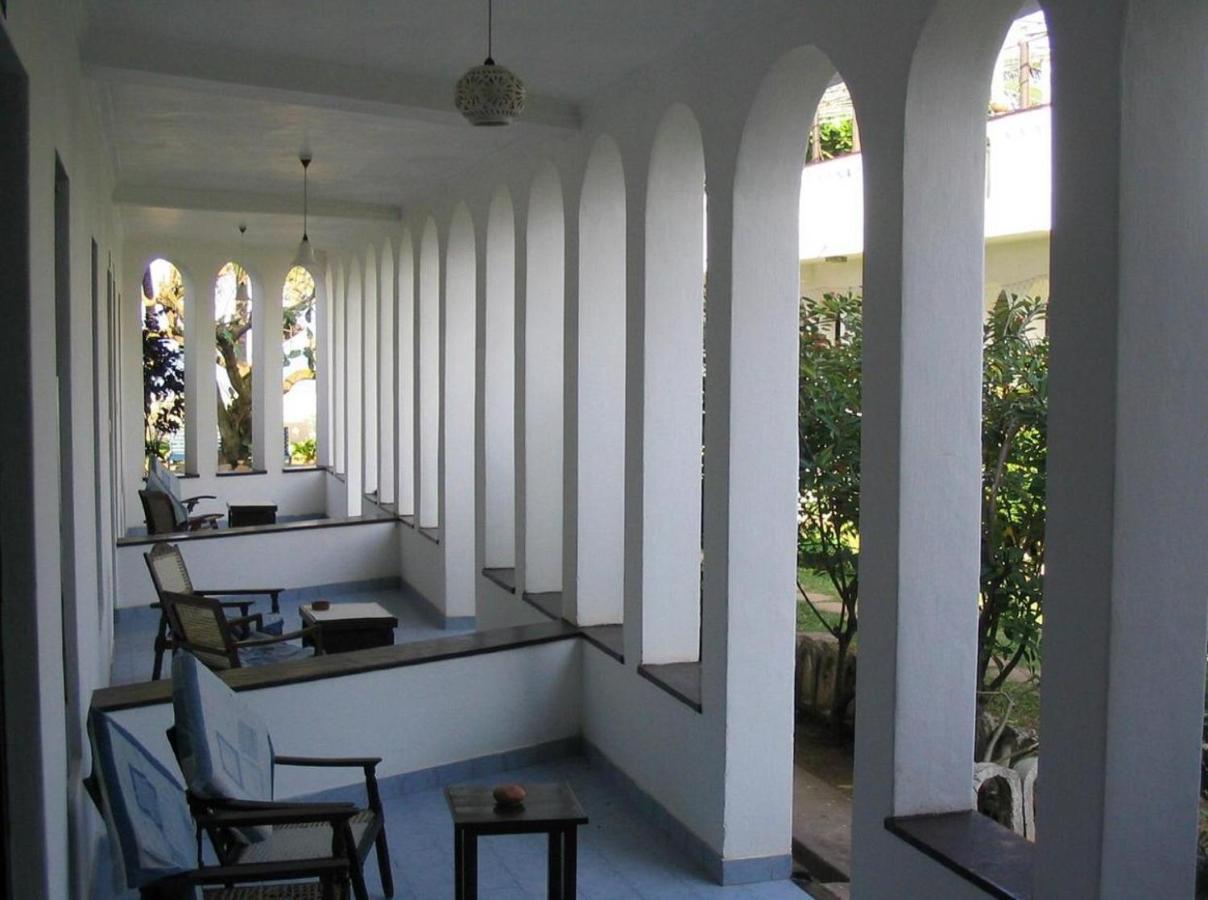 Hotel Silver Sands Negombo Ngoại thất bức ảnh
