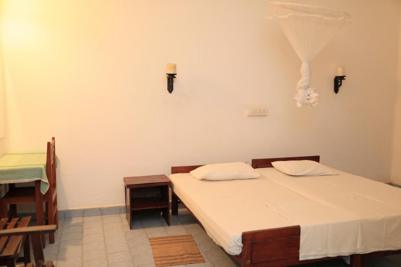 Hotel Silver Sands Negombo Ngoại thất bức ảnh
