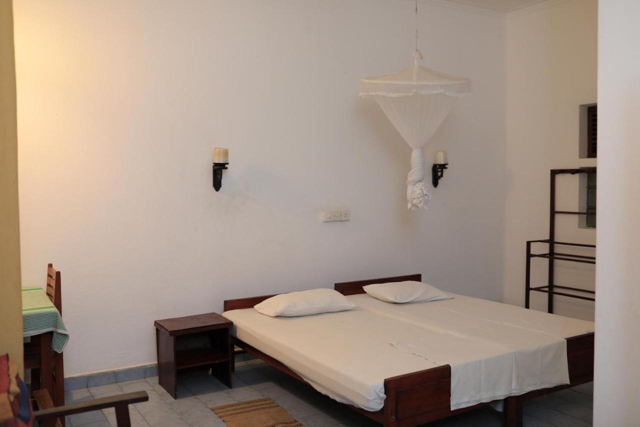 Hotel Silver Sands Negombo Ngoại thất bức ảnh